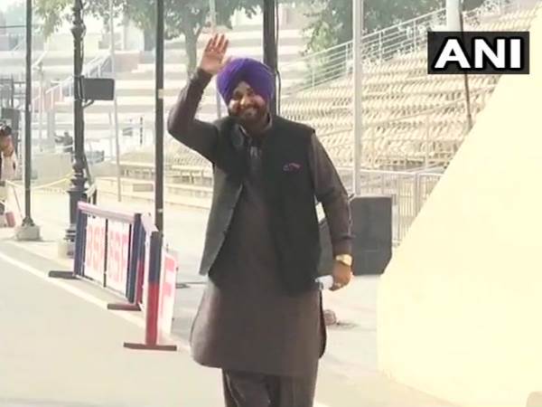 Navjot Singh Sidhu Pakistan to attend Kartarpur Corridor ground breaking ceremony Navjot Singh Sidhu Pakistan to attend Kartarpur Corridor ground breaking ceremony