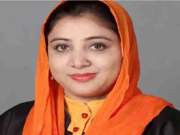 यूपी: लोकसभा चुनावों से पहले तलाकशुदा महिलाओं का डाटा लेगी सरकार, इस लिए किया जाएगा प्रयोग यूपी: लोकसभा चुनावों से पहले तलाकशुदा महिलाओं का डाटा लेगी सरकार, इस लिए किया जाएगा प्रयोग