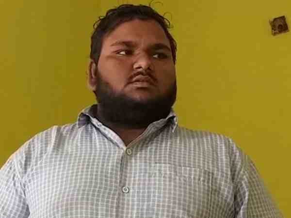 यूपी: पाकिस्तानी व्हाट्सऐप ग्रुप का एडमिन इस शहर से हुआ गिरफ्तार, देश विरोधी पोस्ट शेयर करने का है आरोप यूपी: पाकिस्तानी व्हाट्सऐप ग्रुप का एडमिन इस शहर से हुआ गिरफ्तार, देश विरोधी पोस्ट शेयर करने का है आरोप