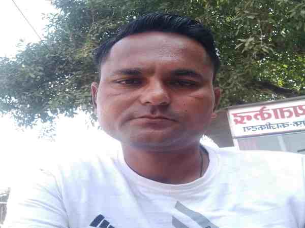 यूपी: ससुराल से लौटने के बाद सपा नेता के भाई ने खुद को मारी गोली, इलाज के दौरान हुई मौत यूपी: ससुराल से लौटने के बाद सपा नेता के भाई ने खुद को मारी गोली, इलाज के दौरान हुई मौत