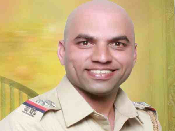 महाराष्ट्र: ट्रेन की चपेट में आने से पुलिस उपनिरीक्षक की हुई मौत, पुलिस कर रही हर पहलु की जांच महाराष्ट्र: ट्रेन की चपेट में आने से पुलिस उपनिरीक्षक की हुई मौत, पुलिस कर रही हर पहलु की जांच