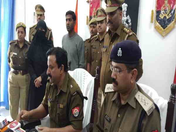 यूपी: अवैध संबंध का खुलास होने पर प्रेमी संग मिलकर पत्नी ने की पति की हत्या, फिर दर्ज कराई मिसिंग रिपोर्ट यूपी: अवैध संबंध का खुलास होने पर प्रेमी संग मिलकर पत्नी ने की पति की हत्या, फिर दर्ज कराई मिसिंग रिपोर्ट