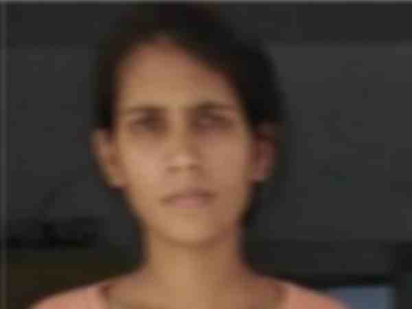 यूपी: लड़के पर तेजाब से हमला करने वाली आरोपी लड़की को पुलिस ने किया गिरफ्तार, सोते वक्त किया था हमला यूपी: लड़के पर तेजाब से हमला करने वाली आरोपी लड़की को पुलिस ने किया गिरफ्तार, सोते वक्त किया था हमला