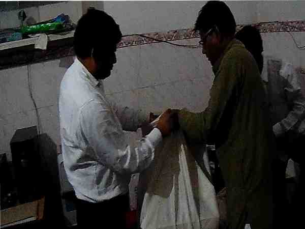 यूपी: टेक्निशियन की डिग्री पर इस अस्पताल में होता था ऑपरेशन, एसडीएम ने मारा छापा, देखें वीडियो यूपी: टेक्निशियन की डिग्री पर इस अस्पताल में होता था ऑपरेशन, एसडीएम ने मारा छापा, देखें वीडियो