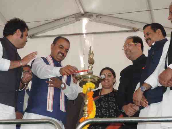 यूपी: अमेठी में लगा भाजपा नेताओं का जमावड़ा, राहुल गांधी को लेकर डिप्टी सीएम ने कही ये बड़ी बात यूपी: अमेठी में लगा भाजपा नेताओं का जमावड़ा, राहुल गांधी को लेकर डिप्टी सीएम ने कही ये बड़ी बात