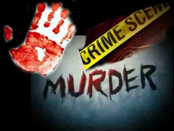 यूपी: बेटी के प्रेम-प्रसंग से नाराज पिता ने दुपट्टे से गला दबाकर की हत्या, फिर पुलिस में दर्ज कराया केस यूपी: बेटी के प्रेम-प्रसंग से नाराज पिता ने दुपट्टे से गला दबाकर की हत्या, फिर पुलिस में दर्ज कराया केस