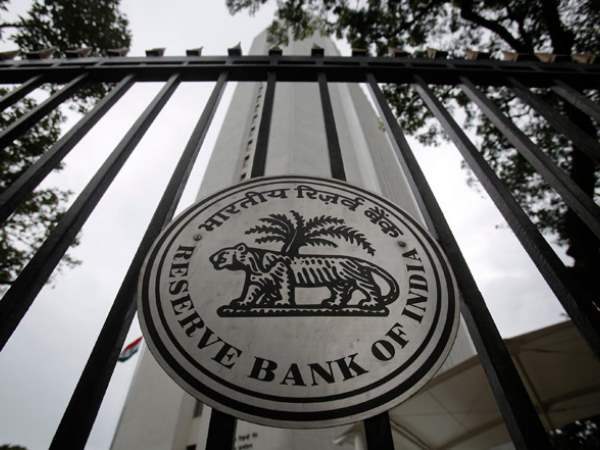 RBI) board has decided to give an interim surplus of Rs 28,000 crore to the Central goverment RBI) board has decided to give an interim surplus of Rs 28,000 crore to the Central goverment