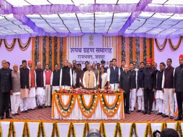 मुख्यमंत्री अशोक गहलोत ने की राहुल गांधी से मुलाकात