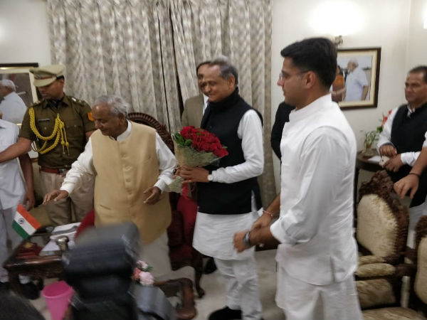 Ashok Gehlot to be sworn in as Rajasthan CM on December 17 Ashok Gehlot to be sworn in as Rajasthan CM on December 17