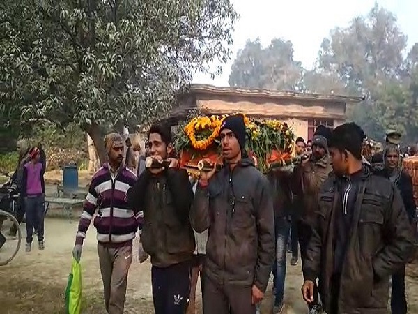 शहीद की पत्नी डिम्पल सिंह ने खाकी पर गम्भीर आरोप लगाए