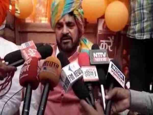 controversy remark by bjp mp on supreme court in sultanpur controversy remark by bjp mp on supreme court in sultanpur