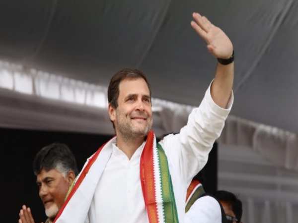 राजस्थान में डिप्टी CM फॉर्मूला अपनाएंगे राहुल? गहलोत-पायलट दिल्ली रवाना राजस्थान में डिप्टी CM फॉर्मूला अपनाएंगे राहुल? गहलोत-पायलट दिल्ली रवाना