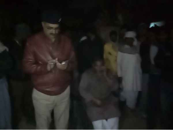 mother found extreme step with her 3 children in agra mother found extreme step with her 3 children in agra