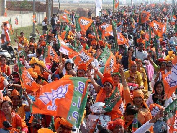छत्तीसगढ़ के ग्रामीण इलाकों में मतदाताओं ने इन चार मुद्दों को बताया सबसे बड़ा
