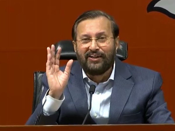 बिचौलियों के बिना कांग्रेस ने कोई भी रक्षा सौदा नहीं किया