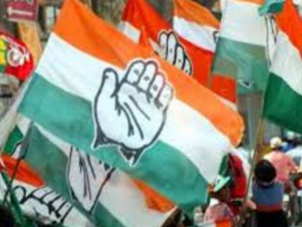 कांग्रेस के खाते में 114 सीटें