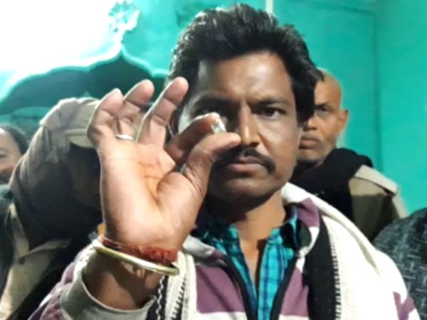 A labour Founds diamond worth Rs 1 crore in MPs Panna A labour Founds diamond worth Rs 1 crore in MPs Panna