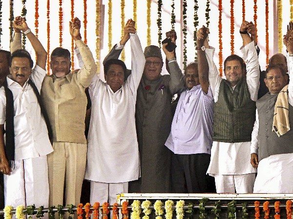 नेता राजस्थान के बाद मध्य प्रदेश पहुंचे