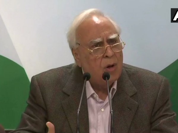 Kapil Sibal defends Anil Ambani in court As A Lawyer but Attacks Him As A Politician Kapil Sibal defends Anil Ambani in court As A Lawyer but Attacks Him As A Politician
