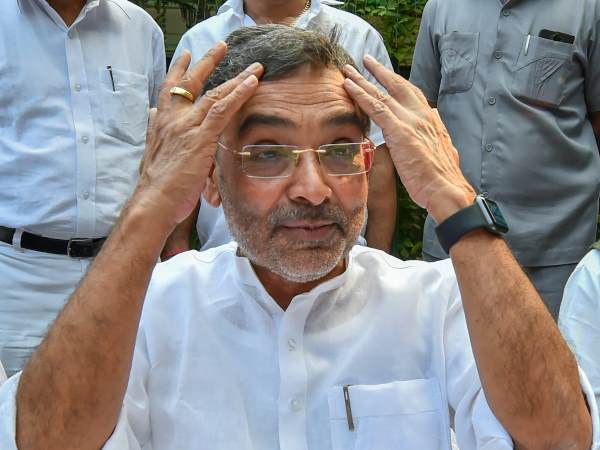 उपेंद्र कुशवाहा और पासवान, एनडीए में टूट