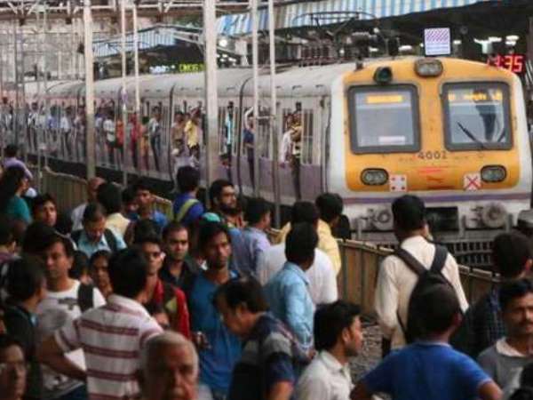 Visually challenged teen pins Pins Down Molester on Mumbai local train Visually challenged teen pins Pins Down Molester on Mumbai local train