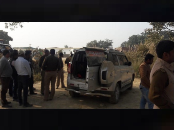 The leader of Hindu Yuva Vahini arrested with illegal liquor drums and Pistol at uttar pradesh The leader of Hindu Yuva Vahini arrested with illegal liquor drums and Pistol at uttar pradesh
