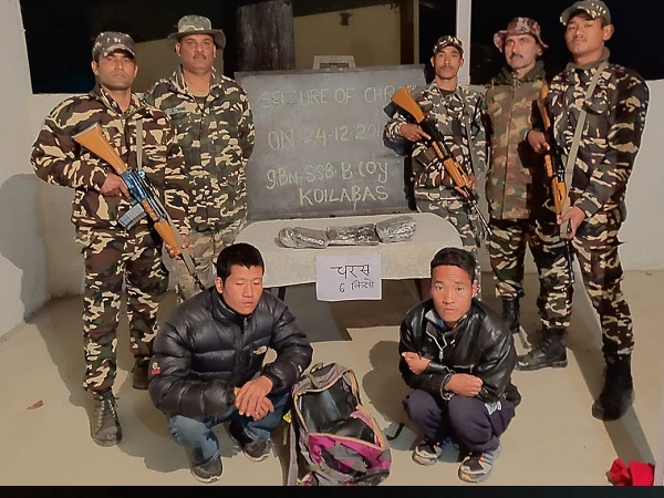 Two Nepali arrested with one crore hashish in Balrampur Two Nepali arrested with one crore hashish in Balrampur