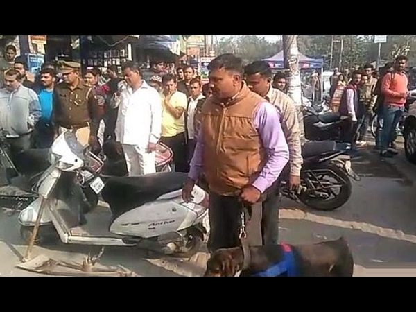 सुरंग, भांडा फूटा, crime, uttar pradesh police, चोरों ने बनाई चौंकाने वाली योजना, saharanpur, Thieves, shocking, smartphone, smartphones सुरंग, भांडा फूटा, crime, uttar pradesh police, चोरों ने बनाई चौंकाने वाली योजना, saharanpur, Thieves, shocking, smartphone, smartphones
