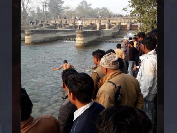 saharanpur youth loses balance while taking selfie near canal, dies saharanpur youth loses balance while taking selfie near canal, dies