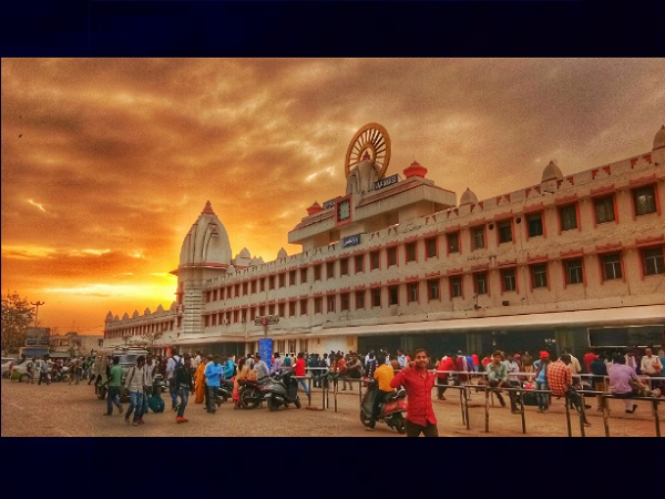 VIP facilities started in Baba Vishwanath Temple varanasi by cm yogi adiynath VIP facilities started in Baba Vishwanath Temple varanasi by cm yogi adiynath