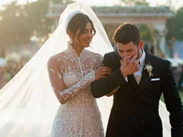 Priyanka dances at airport and Nick cannot stop smiling. Watch video Priyanka dances at airport and Nick cannot stop smiling. Watch video