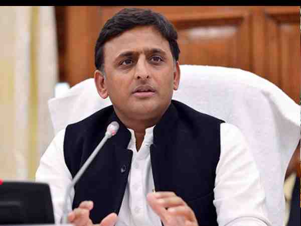 akhilesh yadav paid homage for police inspector who died in bulandshahr violence akhilesh yadav paid homage for police inspector who died in bulandshahr violence