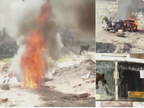 rajasthan: clash between two groups at polling booth at Subhash school in Sikars fatehpur rajasthan: clash between two groups at polling booth at Subhash school in Sikars fatehpur