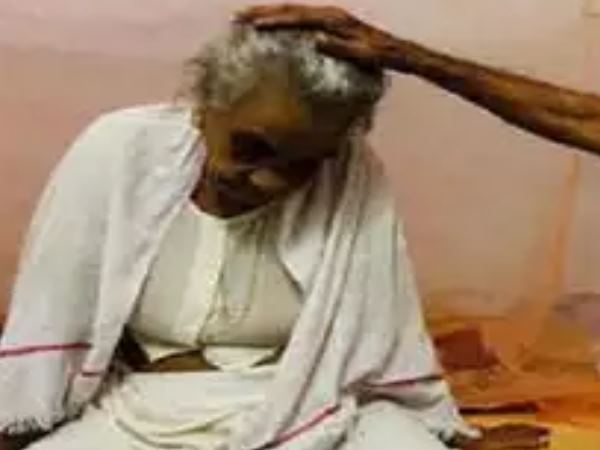 इस तरह दशकों बाद मिले सारदा और नारायण