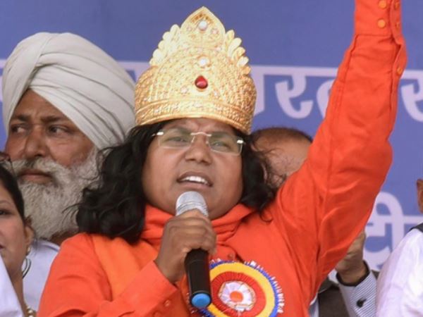 सावित्री बाई फुले ने साधा योगी आदित्यनाथ पर निशाना