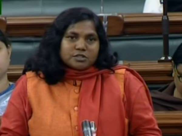 BJP MP Savitribai Phule resigns from the party, says BJP is trying to create divisions in society BJP MP Savitribai Phule resigns from the party, says BJP is trying to create divisions in society