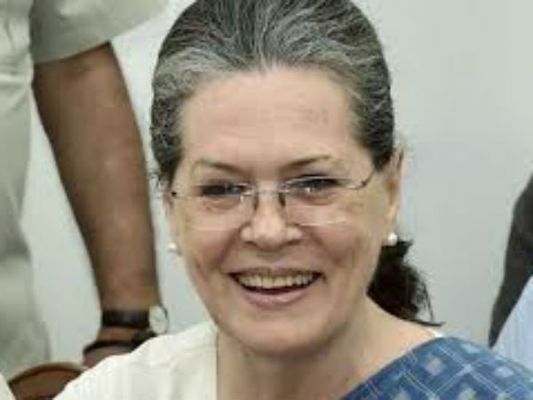 सोनिया गांधी का असली नाम सोनिया एंटोनिया मायनो