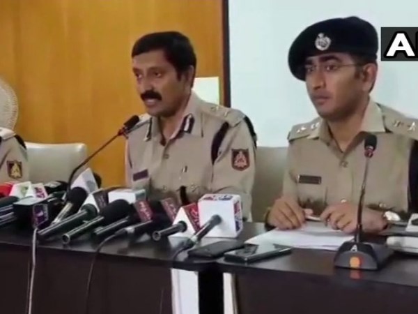 मंदिर के मंहत ने रची थी साजिश