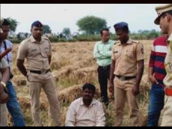 Man kills wife, son , Man murders wife, Nagpur, sensational incident, bodies dumped in pit, Maharashtra , बेरहम पति , बीवी की हत्या, मर्डर, पुलिस, मार डाला, हत्या Man kills wife, son , Man murders wife, Nagpur, sensational incident, bodies dumped in pit, Maharashtra , बेरहम पति , बीवी की हत्या, मर्डर, पुलिस, मार डाला, हत्या