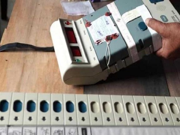 चुनाव आयोग पर आज कांग्रेस हमले करवा रही है- प्रसाद