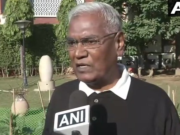 JNU चार्जशीट सिर्फ राजनीति से प्रेरित: डी राजा JNU चार्जशीट सिर्फ राजनीति से प्रेरित: डी राजा