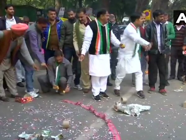 Congress workers celebrated on priyanka gandhi being General Secretery of UP East Congress workers celebrated on priyanka gandhi being General Secretery of UP East