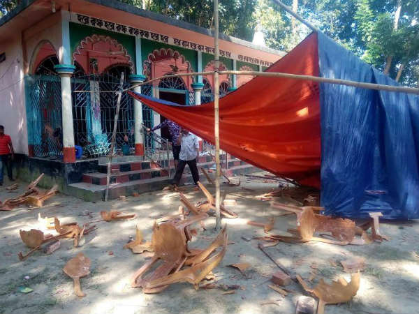 20 साल पहले बना था मंदिर
