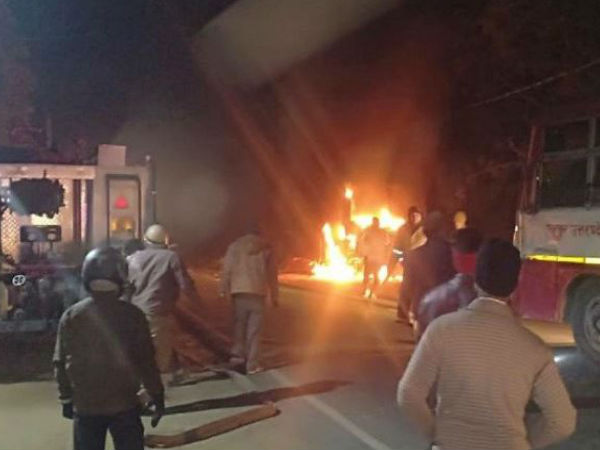Roadways Bus Rammed Down 3 students in Bulandshar Roadways Bus Rammed Down 3 students in Bulandshar