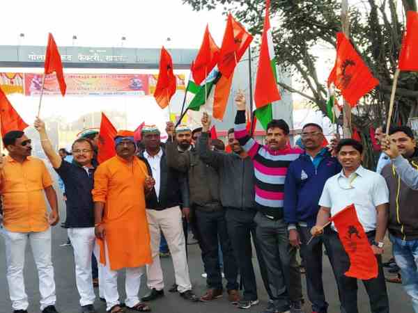 many factories closes lakhs of employees on strike in pune many factories closes lakhs of employees on strike in pune