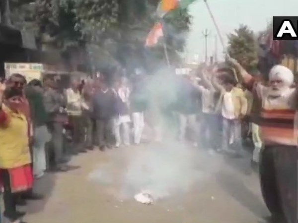Congress workers celebrated on priyanka gandhi being General Secretery of UP East Congress workers celebrated on priyanka gandhi being General Secretery of UP East