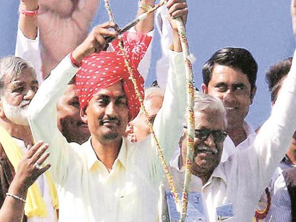 अल्पेश ठाकोर के भाजपा में शामिल होने की अटकलें