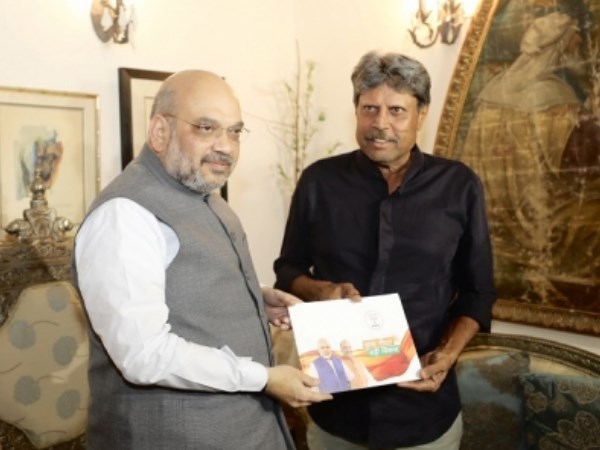 मौजूदा समय में कई एक्टर पार्टी में सांसद हैं
