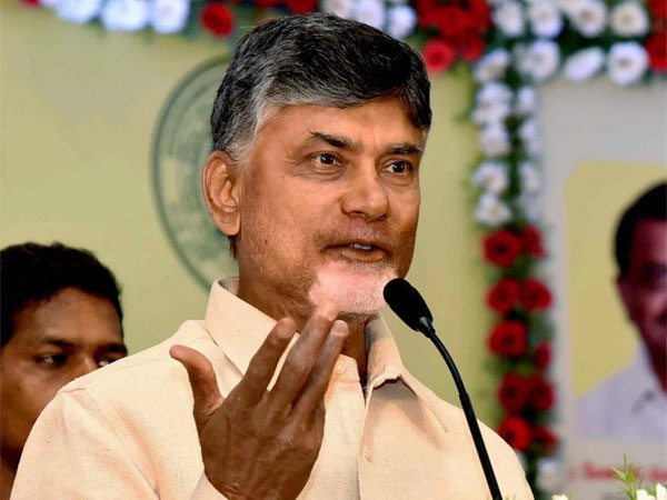 jagan-mohan-reddy-k-chandrasekhar-rao-alliance-may-advantage-chandrababu-naidu jagan-mohan-reddy-k-chandrasekhar-rao-alliance-may-advantage-chandrababu-naidu
