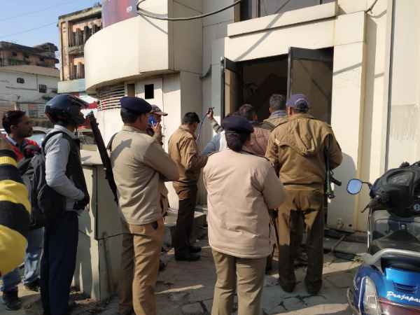 Income Tax Dept conducts raids at BJP leader Anil Goyals properties in Dehradun Income Tax Dept conducts raids at BJP leader Anil Goyals properties in Dehradun